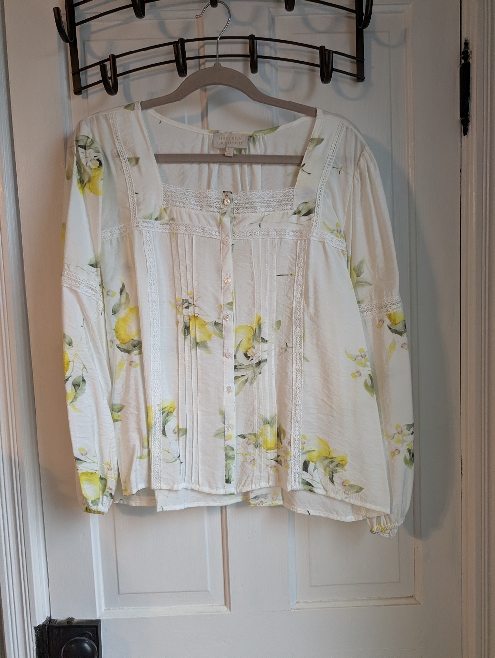Beautiful Summer Blouse With Lace Detailing XL